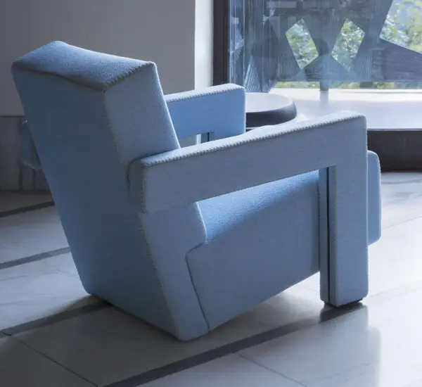 utrecht-poltrona-cuciture-cavallo-ambient-cassina-2 637 Utrecht Punto Cavallo Armchair By Cassina